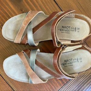 Naot Sophia sandals size 39